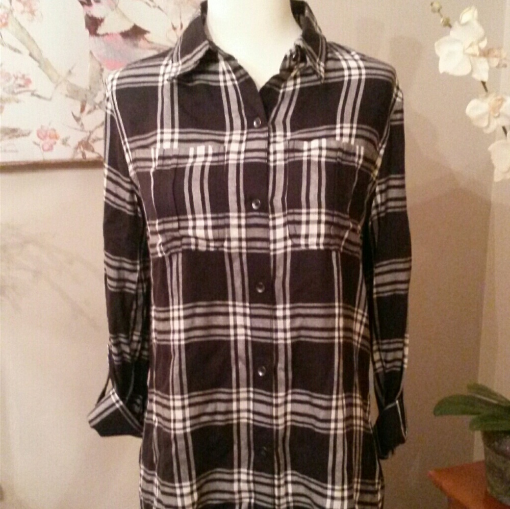 Black & White Plaid Jessica Simpson shirt